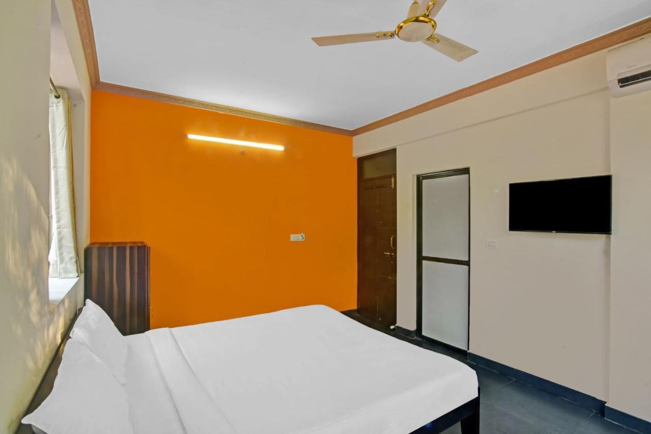 Capital O 85357 Hotel Sai Datta 칼랑굿 외부 사진