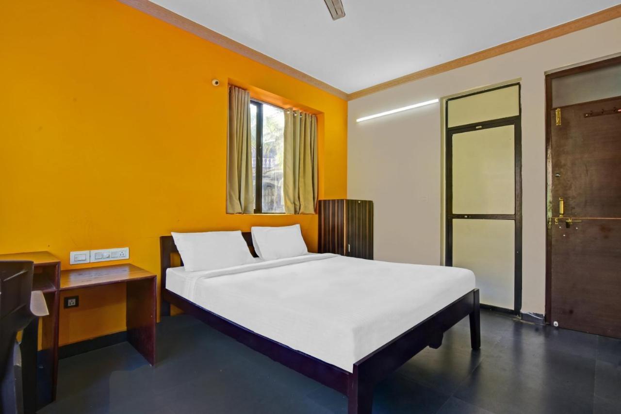 Capital O 85357 Hotel Sai Datta 칼랑굿 외부 사진