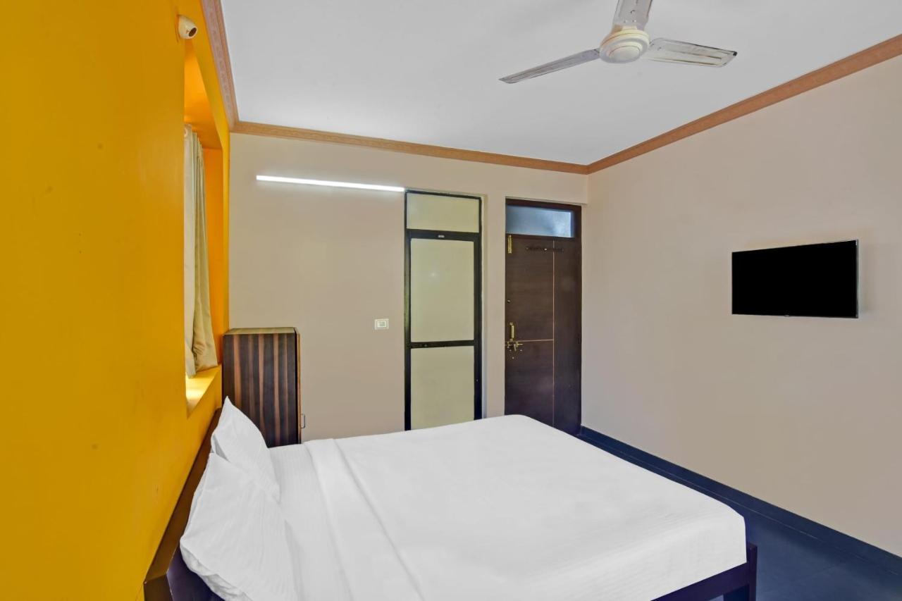 Capital O 85357 Hotel Sai Datta 칼랑굿 외부 사진