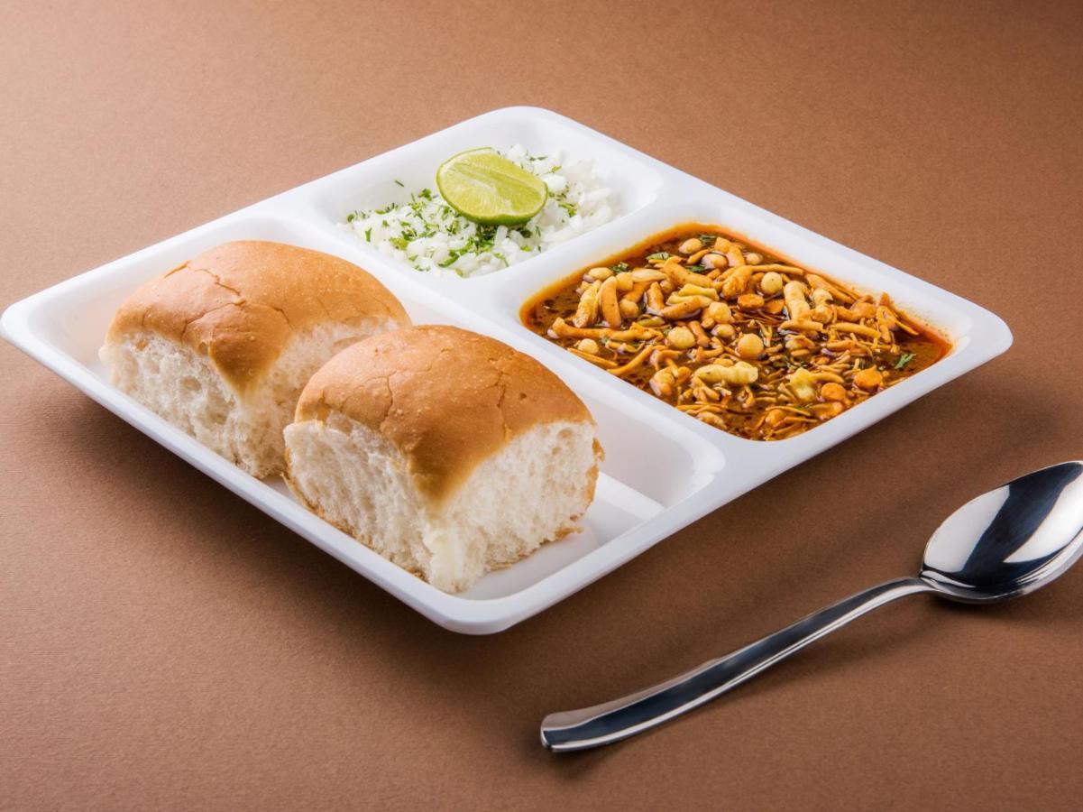 Capital O 85357 Hotel Sai Datta 칼랑굿 외부 사진